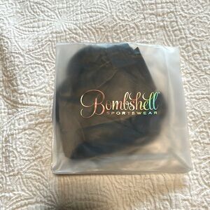 Bombshell Sportswear Gloss Leggings NWT